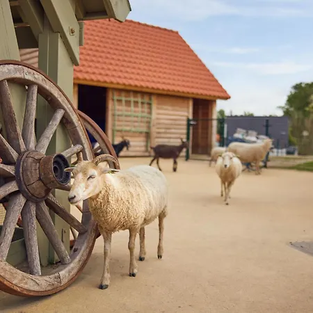 Beachhotel By Center Parcs 4* Zandvoort