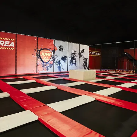 Hotel Beachhotel By Center Parcs 4*