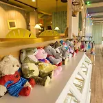Beachhotel By Center Parcs 4*