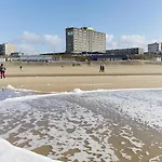 Beachhotel By Center Parcs