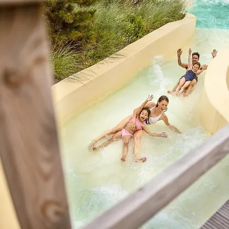 호텔 Beachhotel By Center Parcs 4*