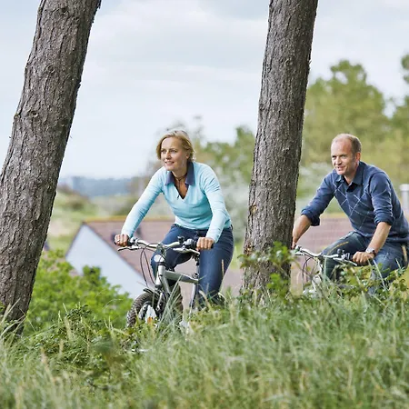 Beachhotel By Center Parcs 4*