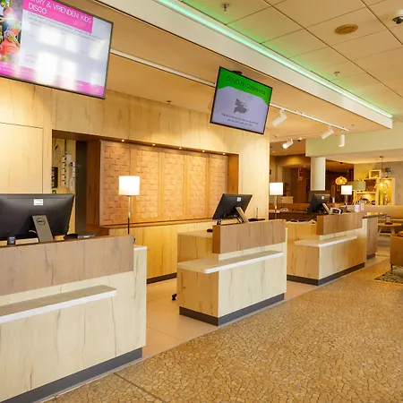 Beachhotel By Center Parcs 4*