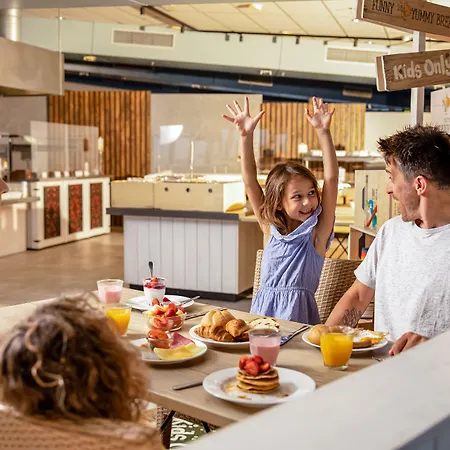 Beachhotel By Center Parcs