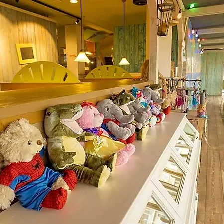 Beachhotel By Center Parcs