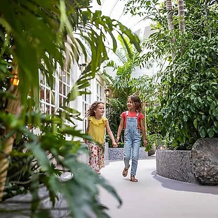 Beachhotel By Center Parcs 4*