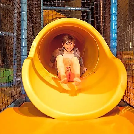 Hotel Beachhotel By Center Parcs 4*