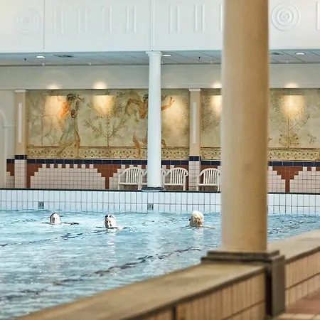 Beachhotel By Center Parcs 4*