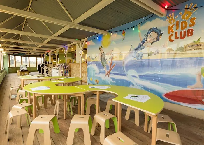 Beachhotel By Center Parcs Hotel 4*