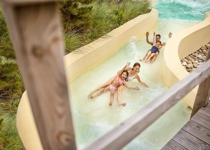 Hotel Beachhotel By Center Parcs 4*