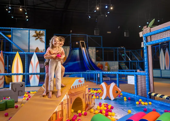 Beachhotel By Center Parcs 4*