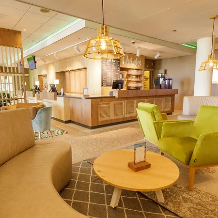 Beachhotel By Center Parcs 4*